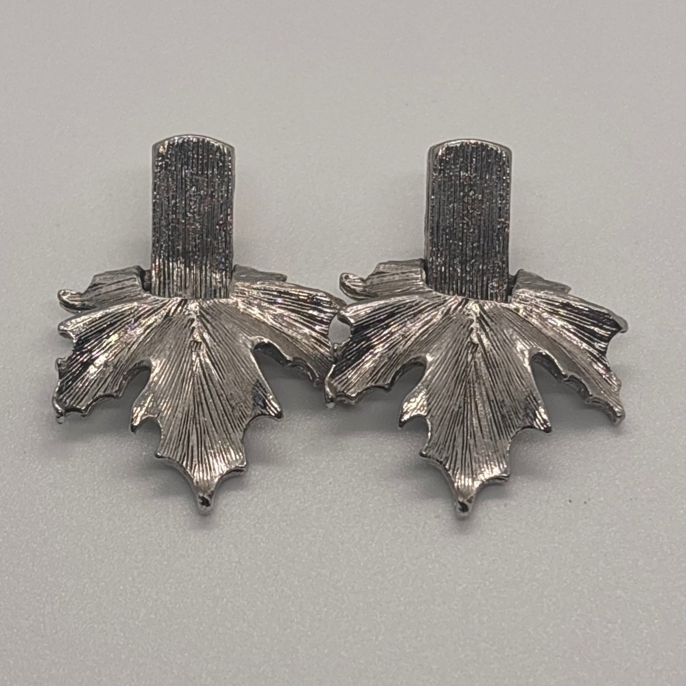 Tortolani Earrings Womens Silver Tone Leaf Clip On Vintage Statement Jewelry Art